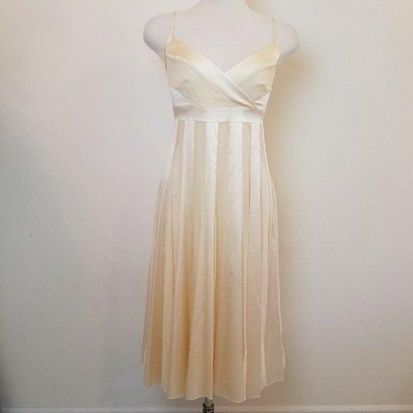 Diane Von Furstenberg Dresses & Skirts - Diane Von Furstenberg Roma silk dress 6